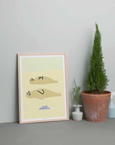 warmgrey tail poster print seal friends 30x40 tykky