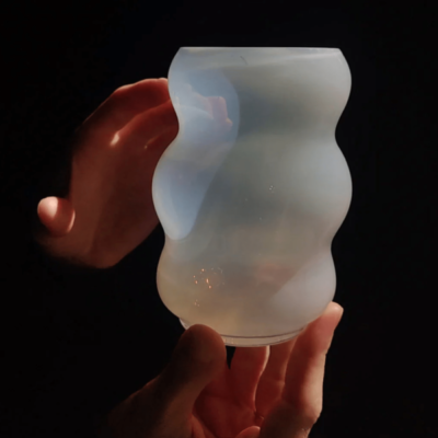 muse vase small opal fundamental berlin mondgeblazen vazen